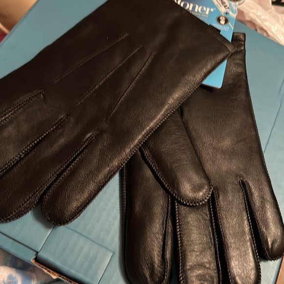 Isotoner Men’s Leather gloves - Picture 9 of 13